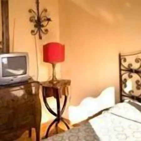 فندق مبيت وإفطار Riviera 84 4*