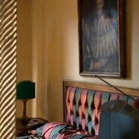 Riviera 84 4* نابولي