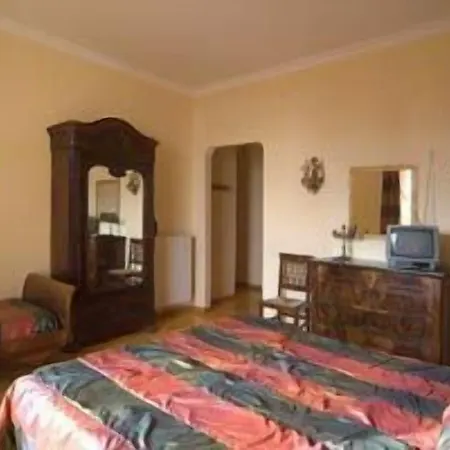 فندق مبيت وإفطار Riviera 84 4*