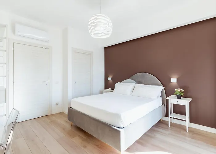 Riviera 84 Bed & Breakfast